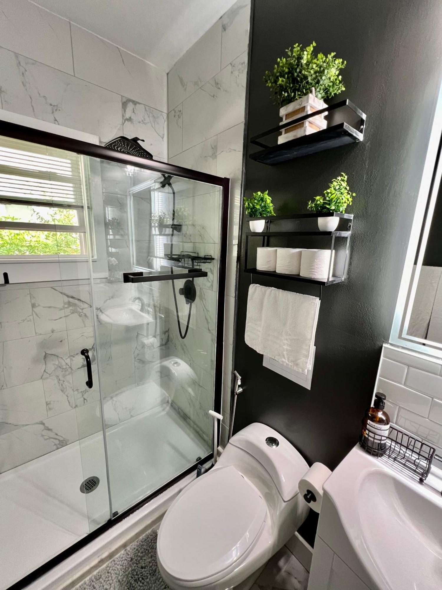 Charming 2Br 2Ba 10 Min Dt Airport By Lsp Homes Atlanta Luaran gambar